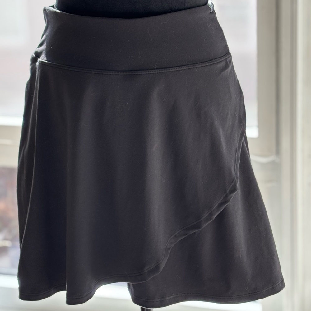 Eddie Bauer black A line skirt